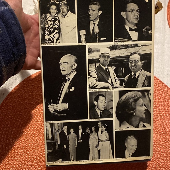 David Halberstam THE POWERS THAT BE 1st Edition Vintage with Dustcover - Picture 3 of 11